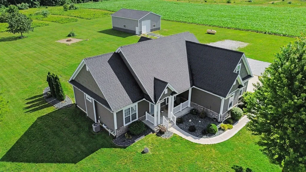 3181 Chamberlain Road Buchanan Township MI 49107