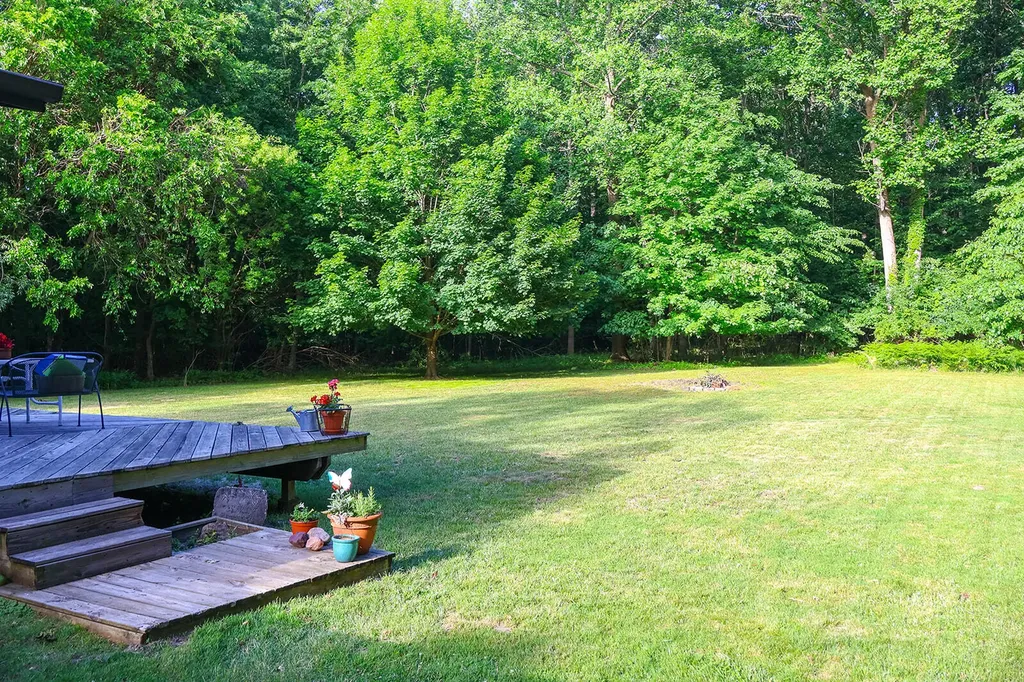 12422 Lubke Road New Buffalo Township MI 49117