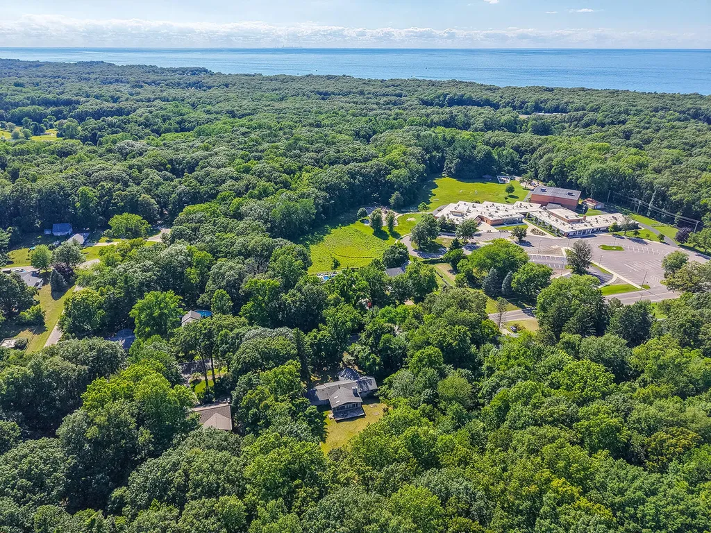 12422 Lubke Road New Buffalo Township MI 49117