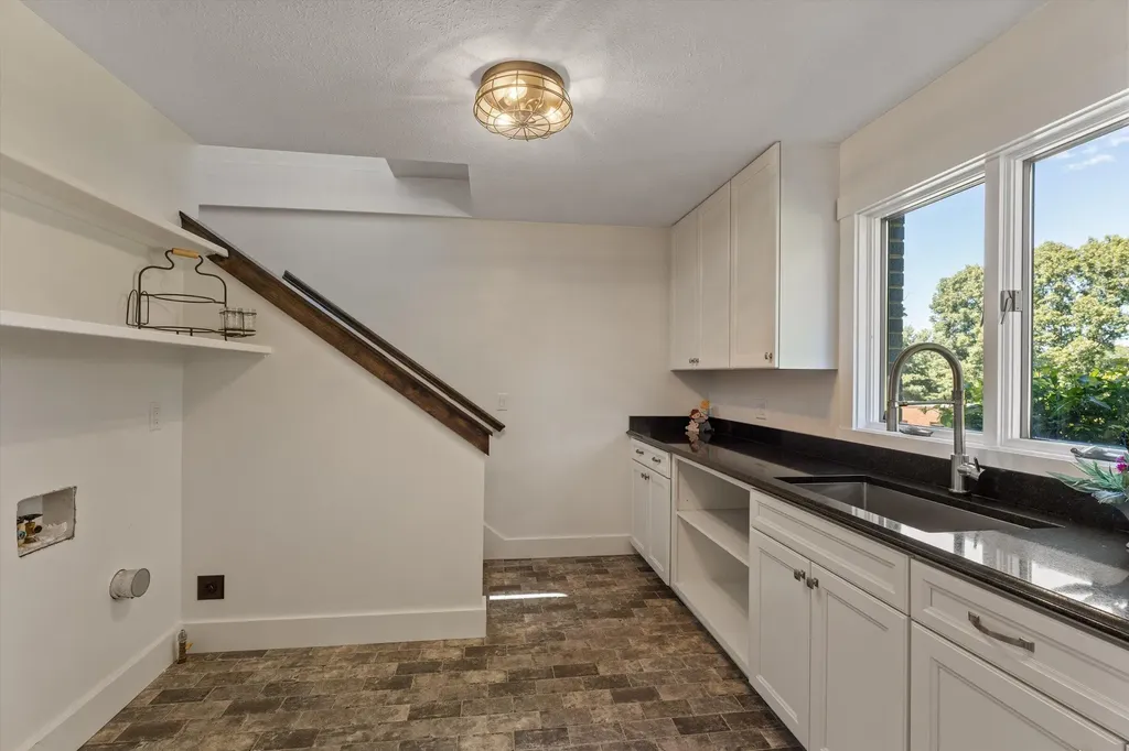 3255 Yankee Street Howard Township MI 49120