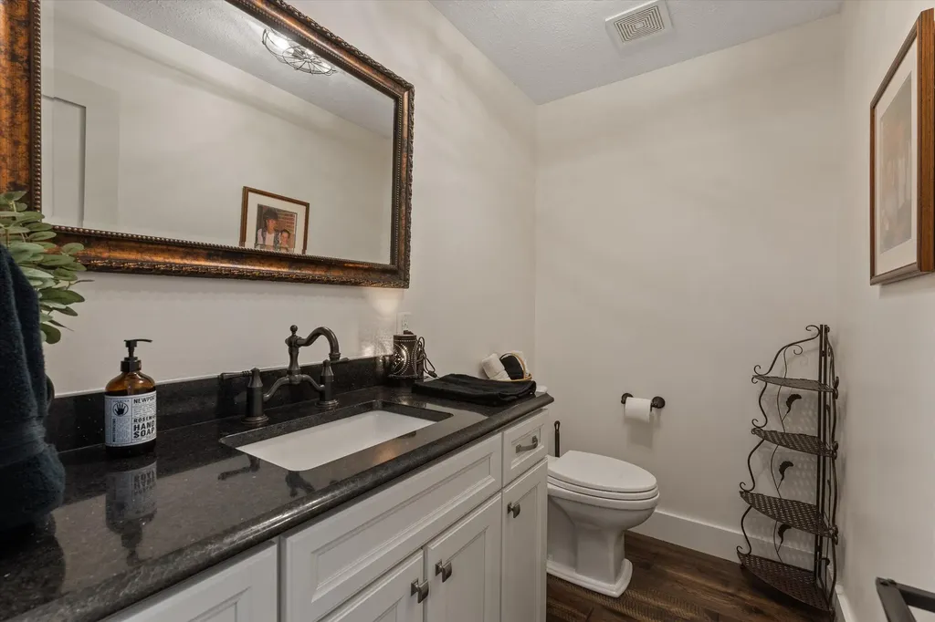 3255 Yankee Street Howard Township MI 49120