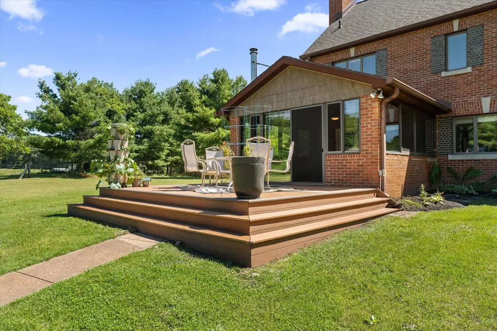 3255 Yankee Street Howard Township MI 49120