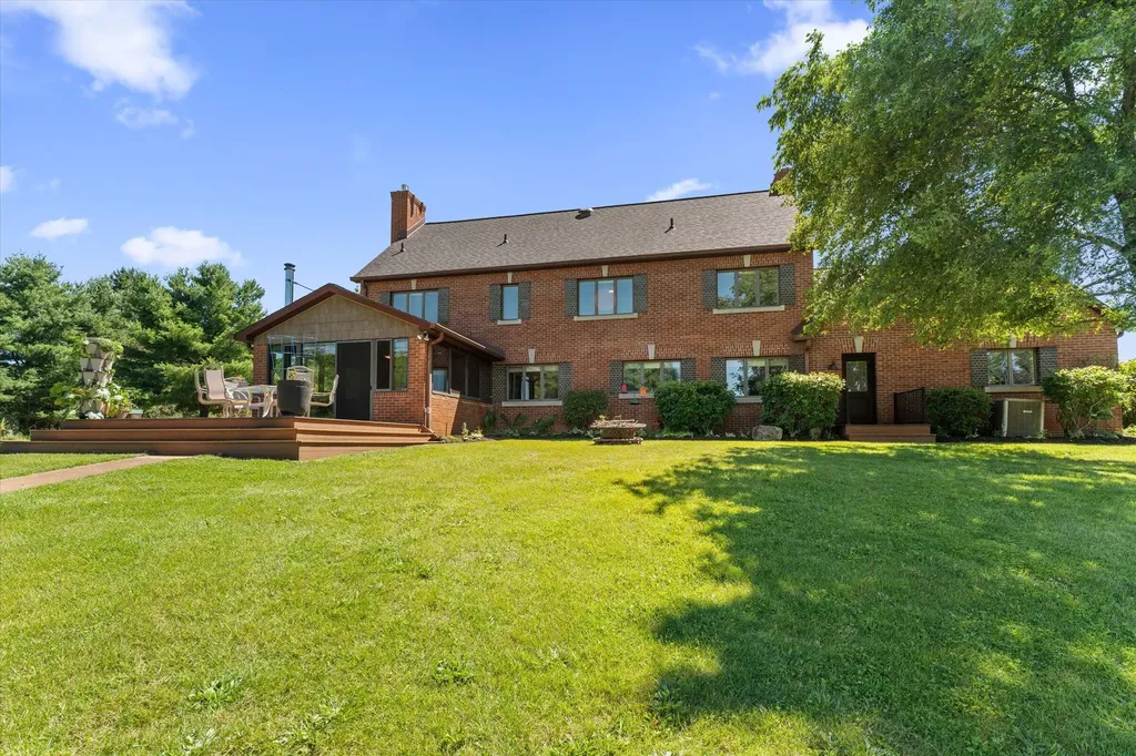 3255 Yankee Street Howard Township MI 49120