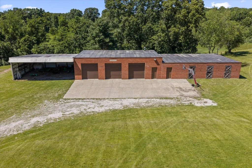 3255 Yankee Street Howard Township MI 49120