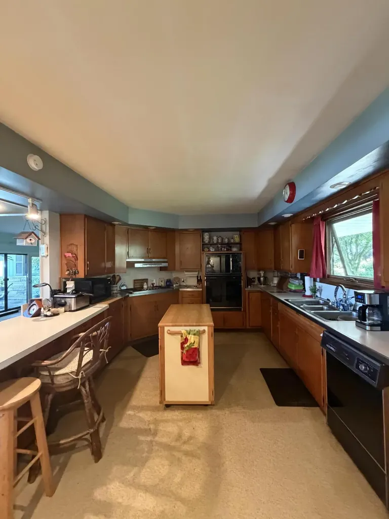 55895 Inn-d-inn Drive Silver Creek Township MI 49047