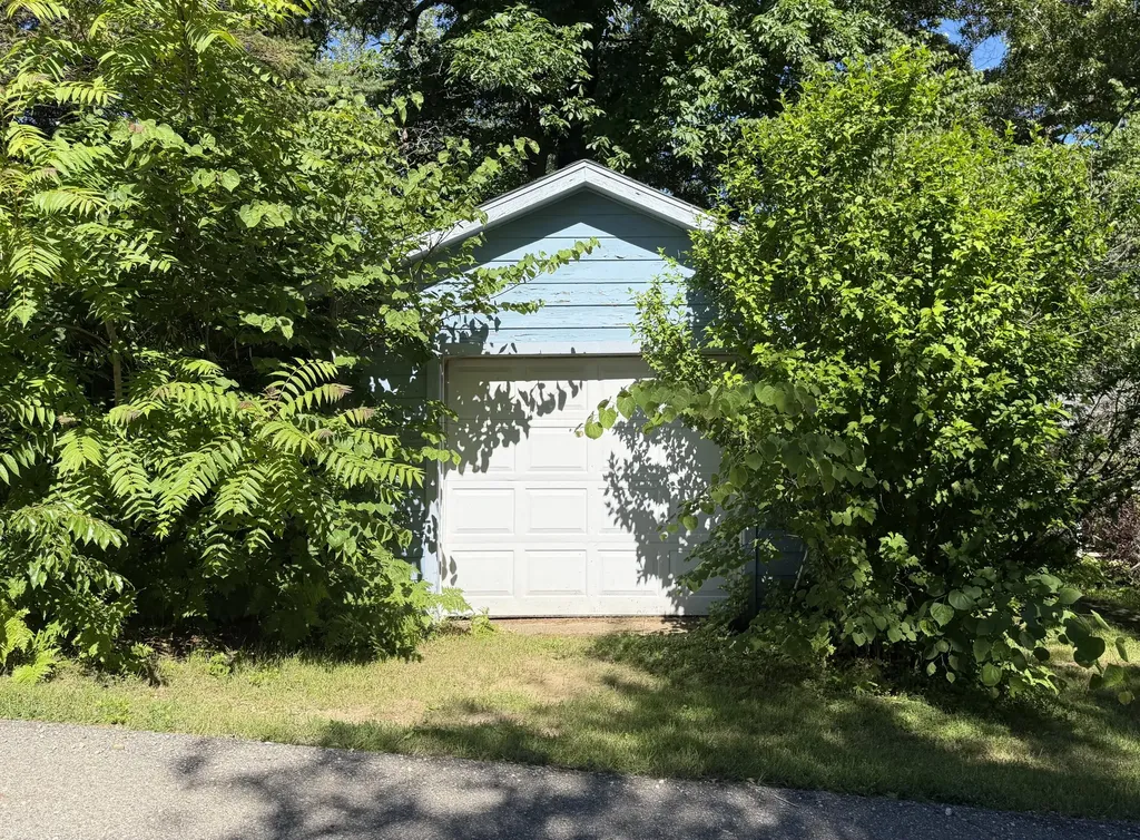 55895 Inn-d-inn Drive Silver Creek Township MI 49047