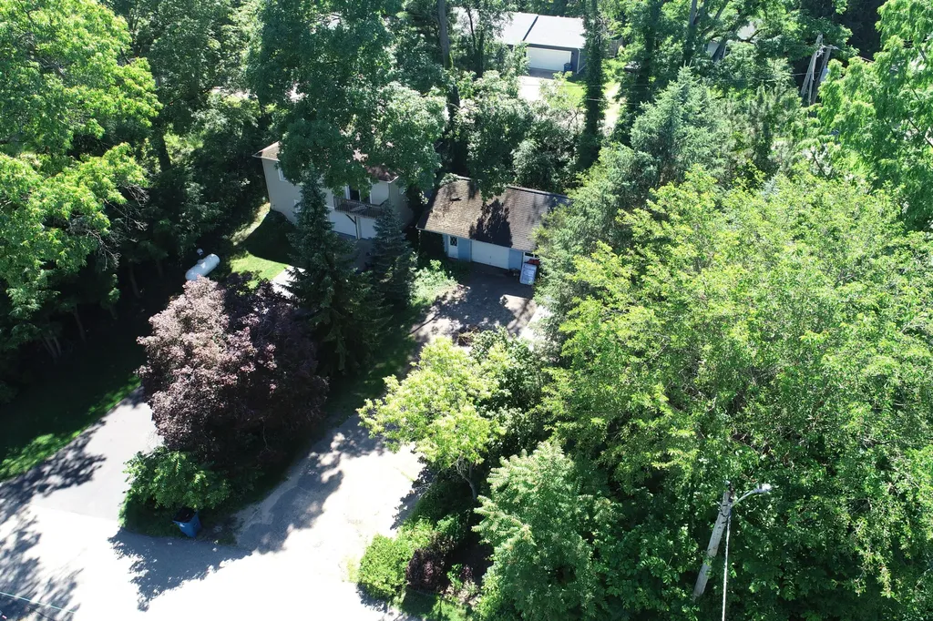 55895 Inn-d-inn Drive Silver Creek Township MI 49047