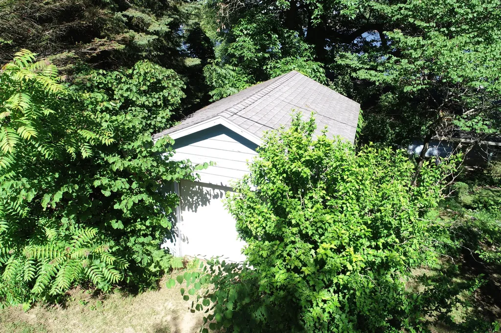 55895 Inn-d-inn Drive Silver Creek Township MI 49047