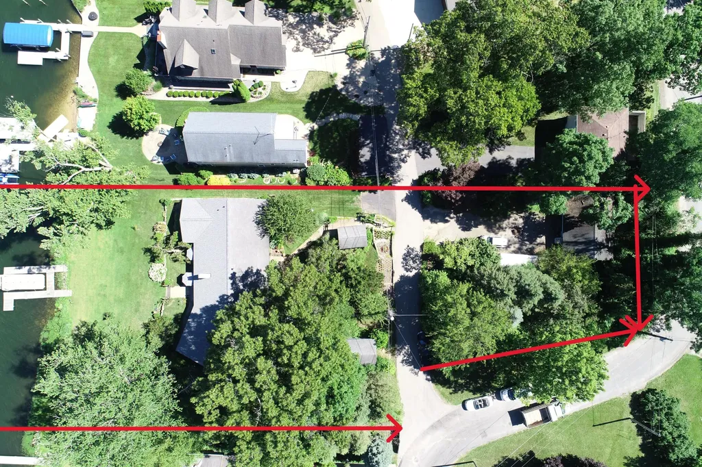 55895 Inn-d-inn Drive Silver Creek Township MI 49047