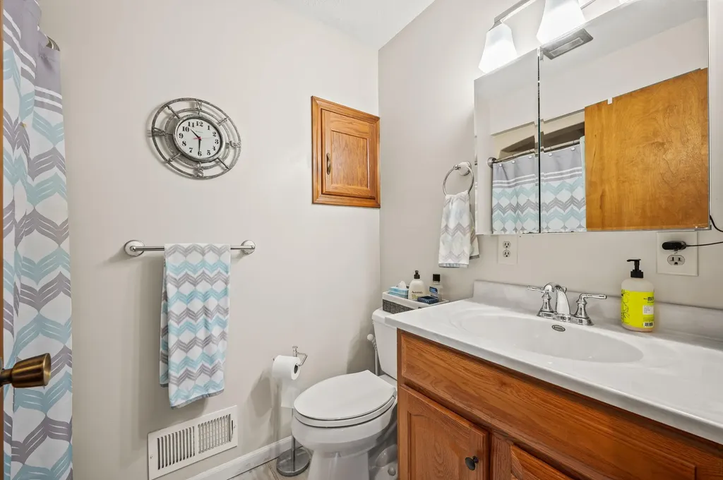 8115 Date Road Lake Charter Township MI 49106