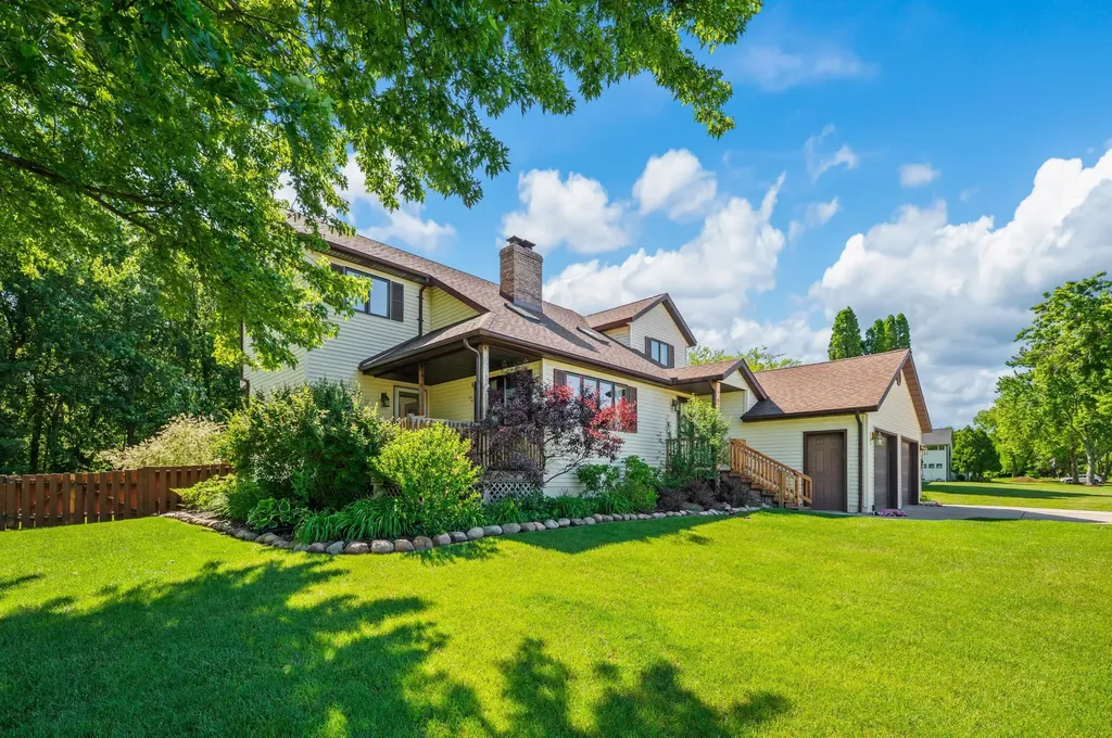 8115 Date Road Lake Charter Township MI 49106