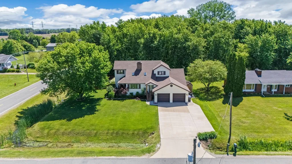8115 Date Road Lake Charter Township MI 49106