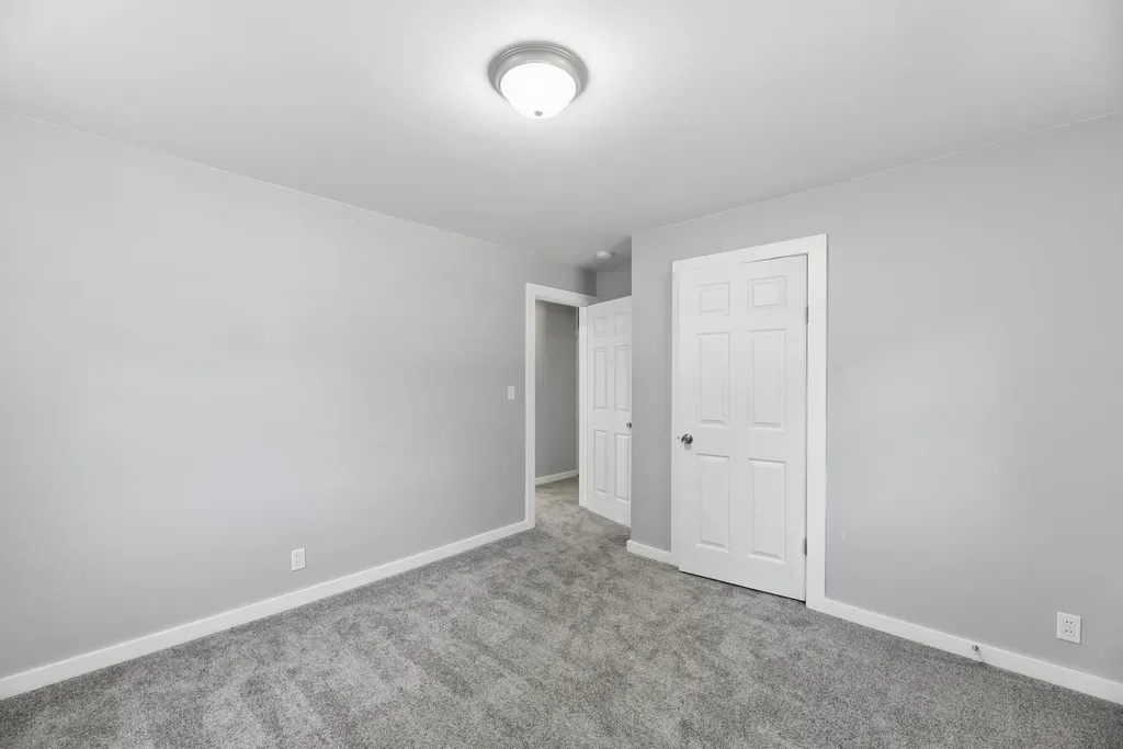 1052 Woodward Avenue St. Joseph Charter Township MI 49022