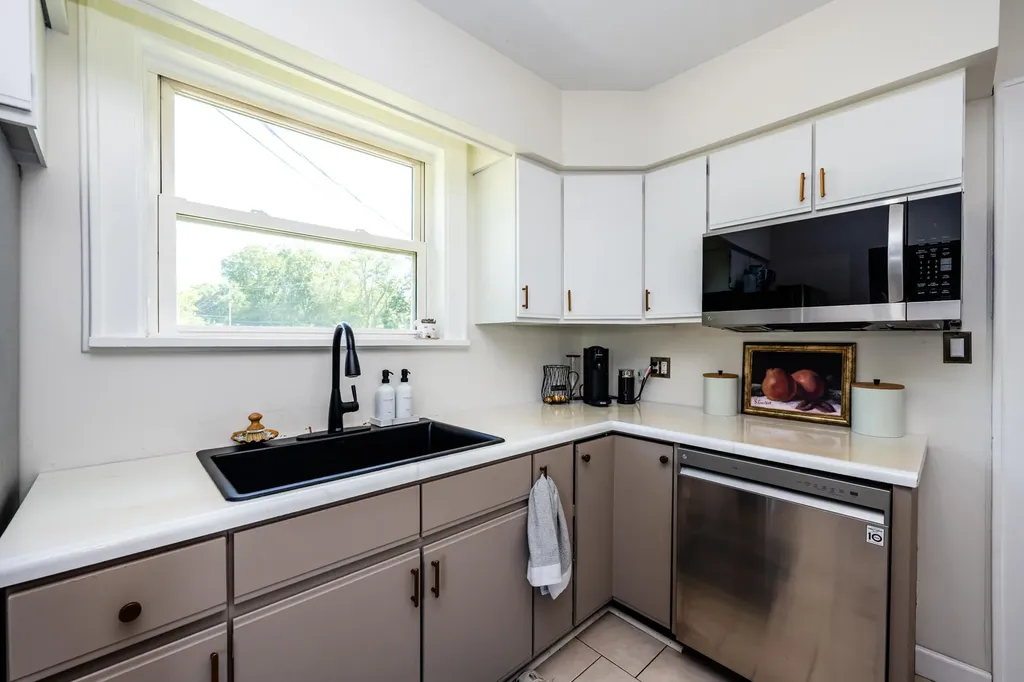 4025 River Road Sodus Township MI 49126