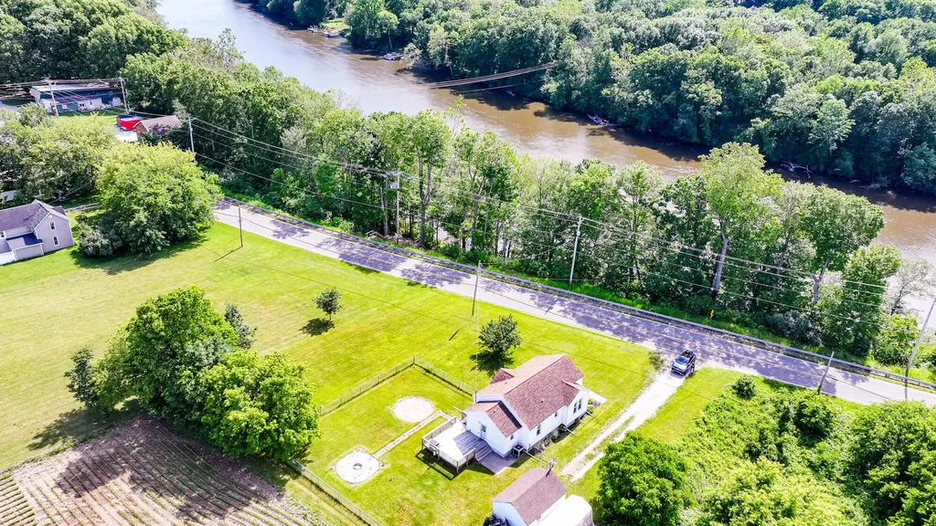 4025 River Road Sodus Township MI 49126