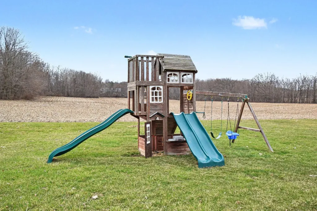 11652 Snow Road Lake Charter Township MI 49106