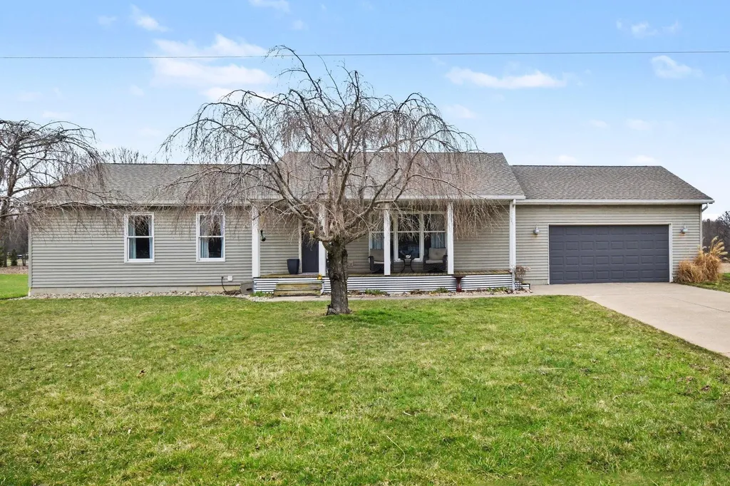11652 Snow Road Lake Charter Township MI 49106