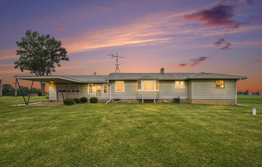 12354 Gardner Road Weesaw Township MI 49107