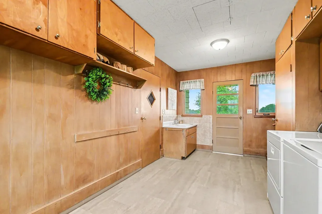12354 Gardner Road Weesaw Township MI 49107