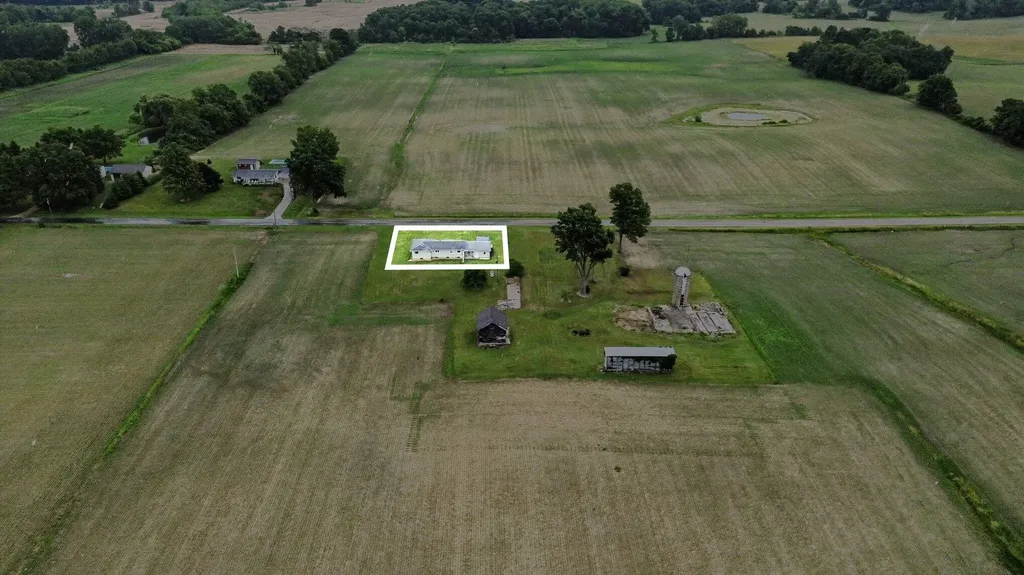 12354 Gardner Road Weesaw Township MI 49107