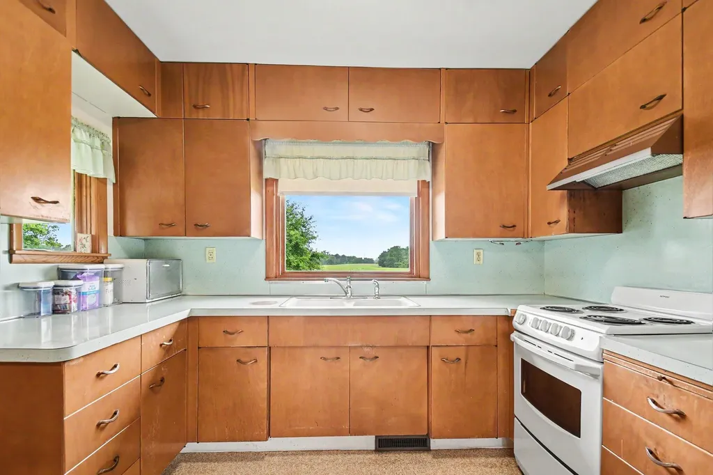 12354 Gardner Road Weesaw Township MI 49107