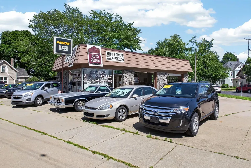 1467 Main Street St. Joseph City MI 49085
