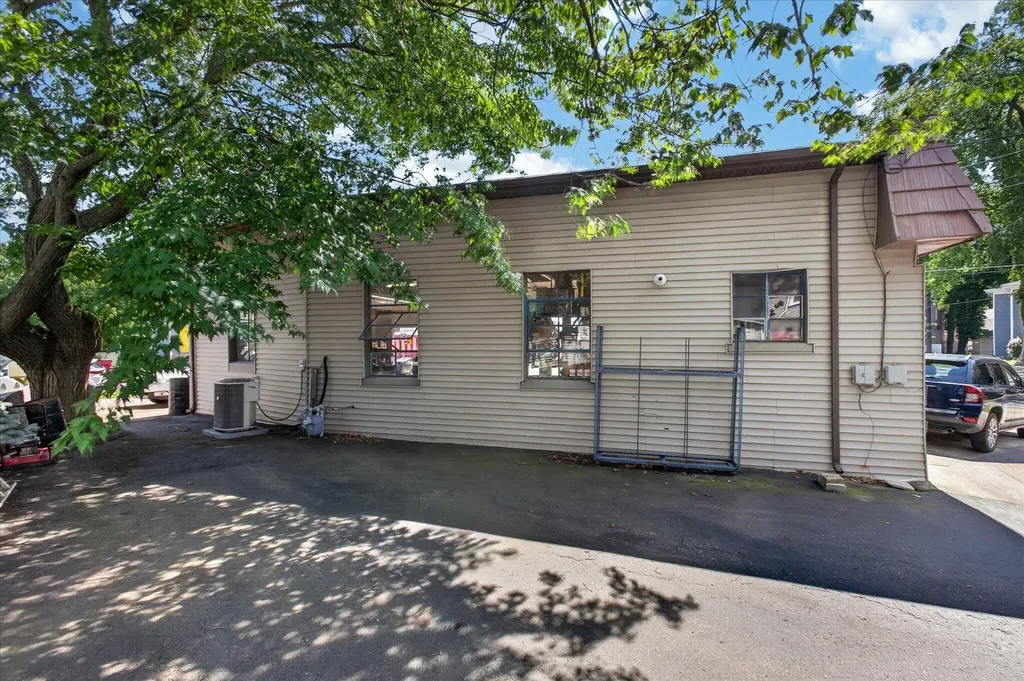 1467 Main Street St. Joseph City MI 49085