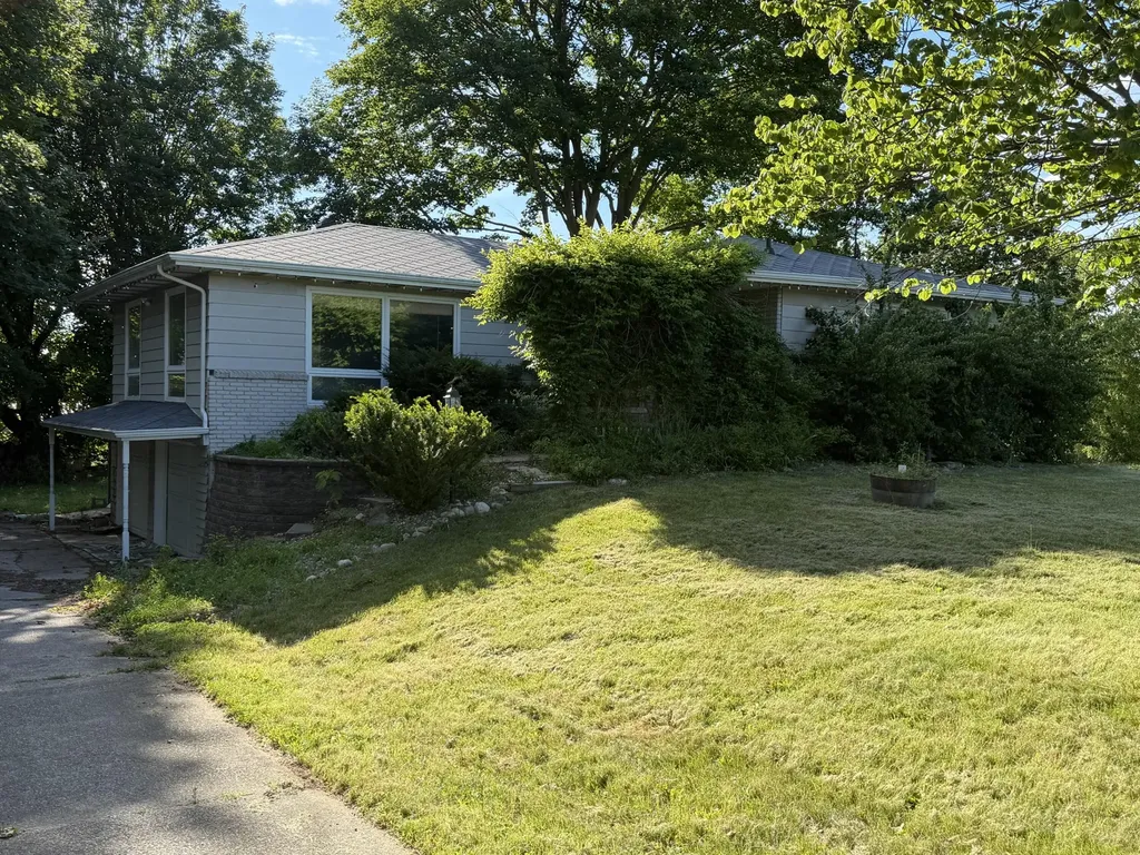 16734 Rynearson Road Buchanan Township MI 49107