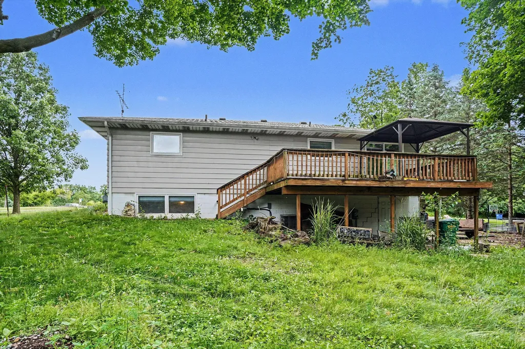 16734 Rynearson Road Buchanan Township MI 49107