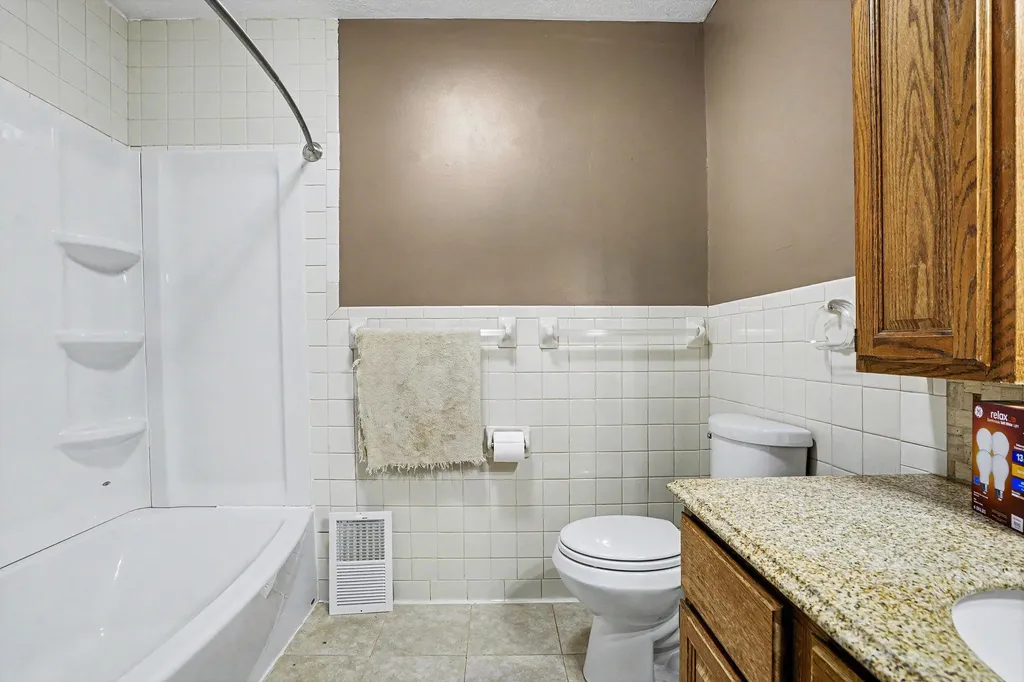 16734 Rynearson Road Buchanan Township MI 49107