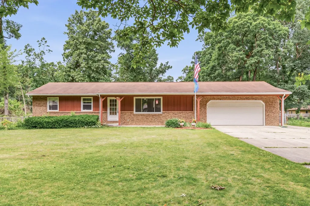 68850 3rd Street Ontwa Township MI 49112