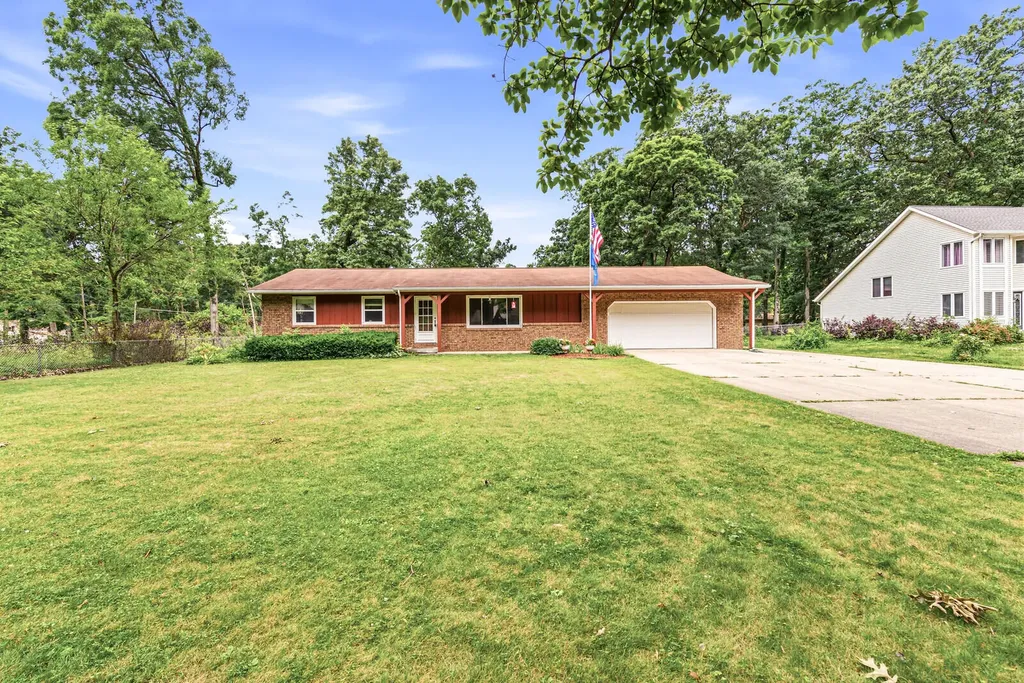 68850 3rd Street Ontwa Township MI 49112