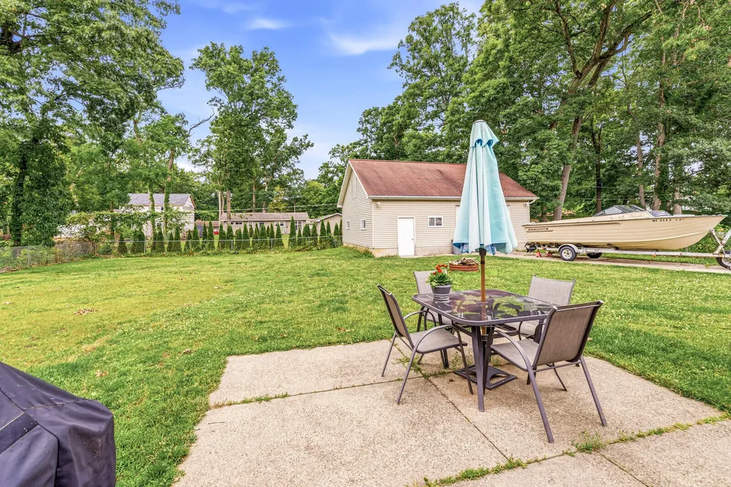 68850 3rd Street Ontwa Township MI 49112