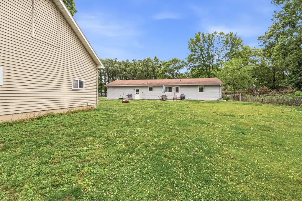 68850 3rd Street Ontwa Township MI 49112