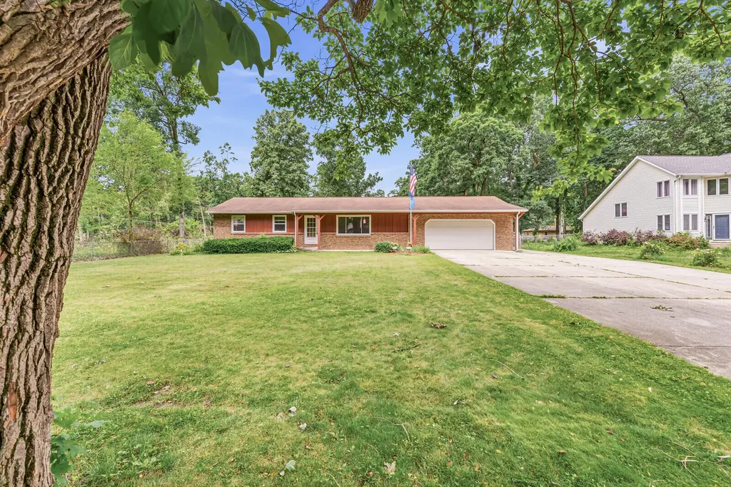 68850 3rd Street Ontwa Township MI 49112
