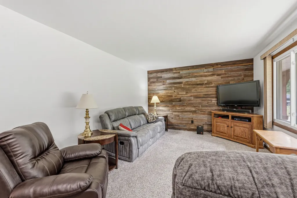 68850 3rd Street Ontwa Township MI 49112