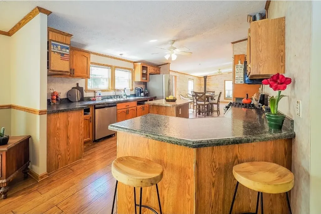 84 Thelen Drive Cheshire Township MI 49055
