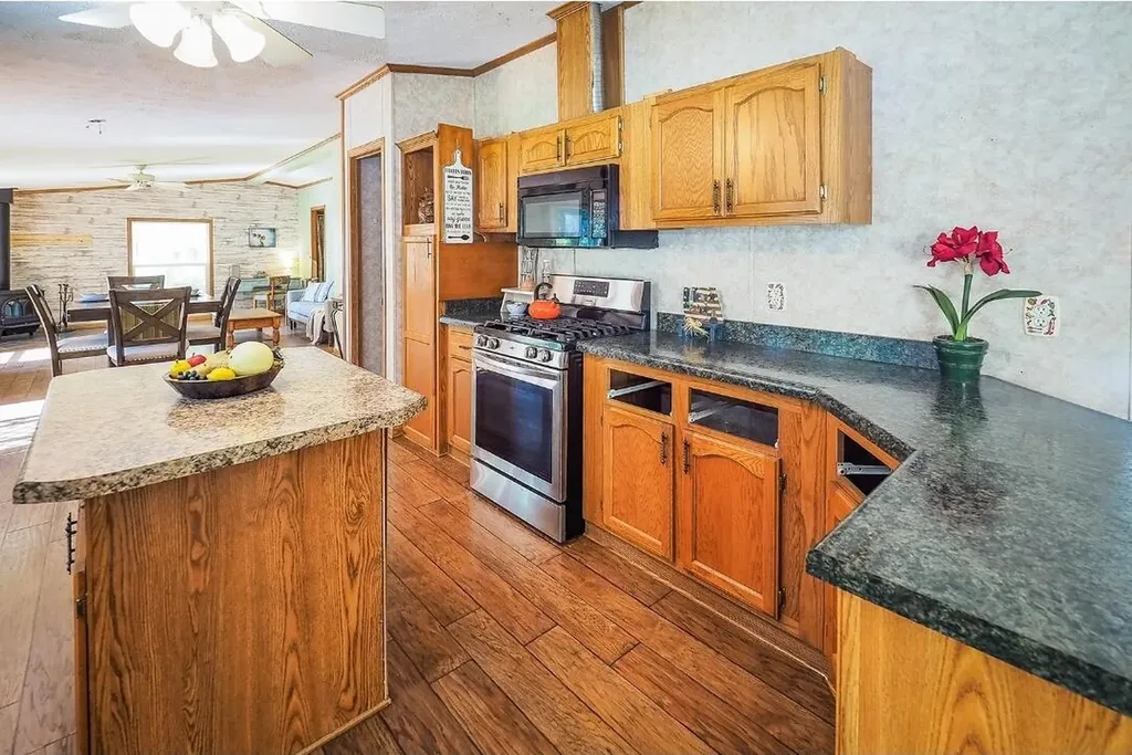 84 Thelen Drive Cheshire Township MI 49055