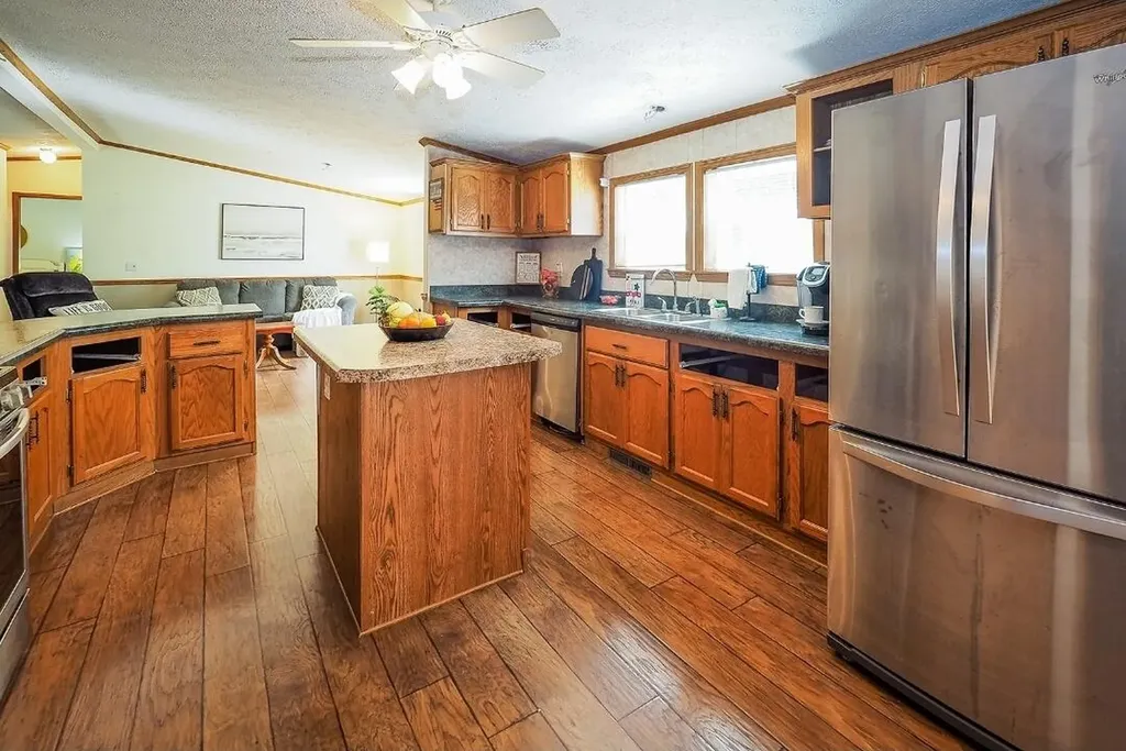 84 Thelen Drive Cheshire Township MI 49055