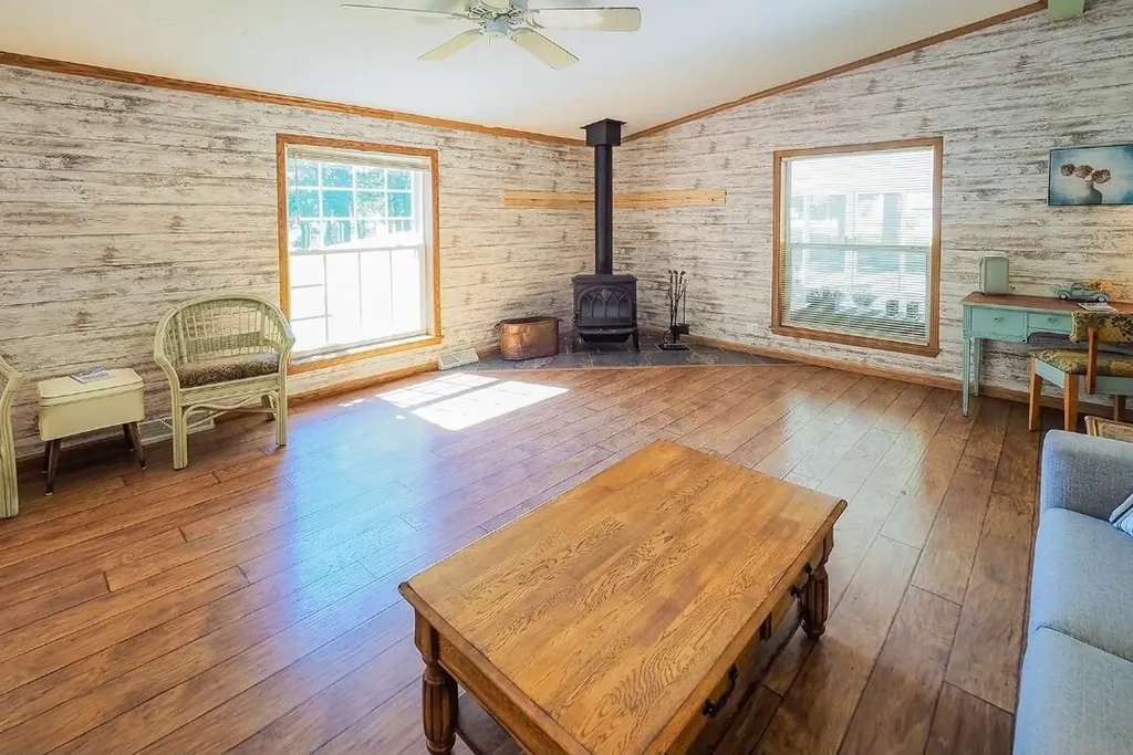 84 Thelen Drive Cheshire Township MI 49055