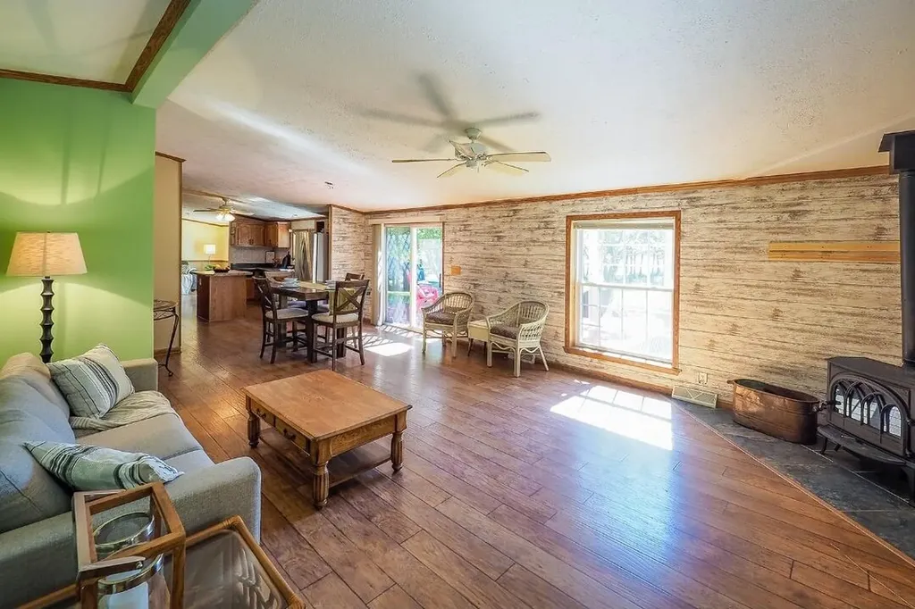 84 Thelen Drive Cheshire Township MI 49055
