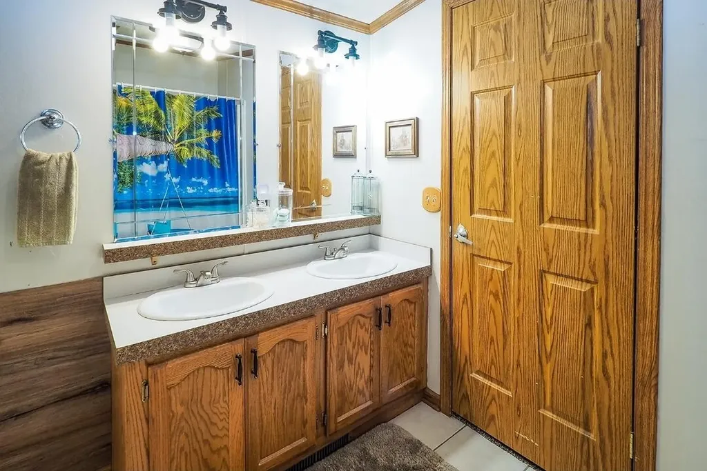 84 Thelen Drive Cheshire Township MI 49055