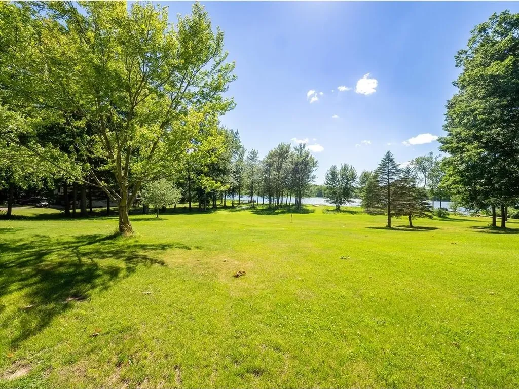 84 Thelen Drive Cheshire Township MI 49055