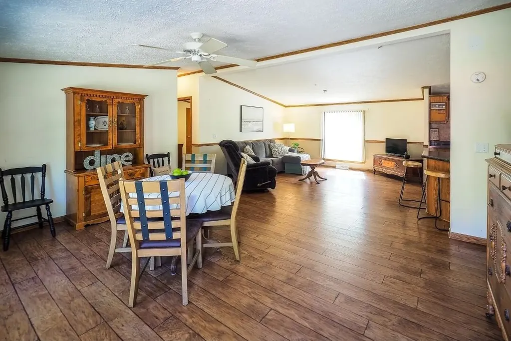84 Thelen Drive Cheshire Township MI 49055