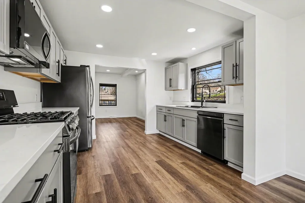 6592 Keigley Street Eau Claire Village MI 49111