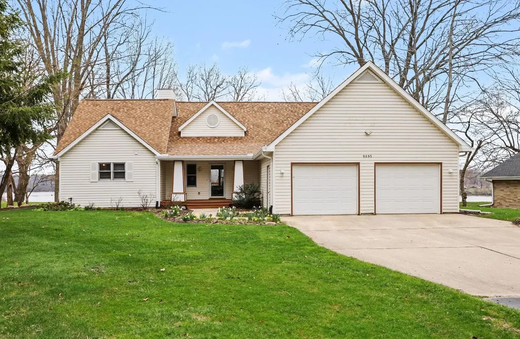 9895 Lakeview Drive Oronoko Charter Township MI 49103