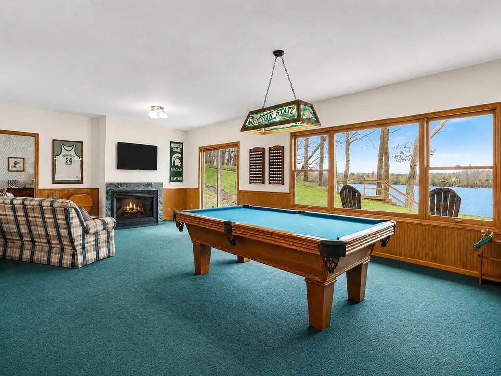 9895 Lakeview Drive Oronoko Charter Township MI 49103