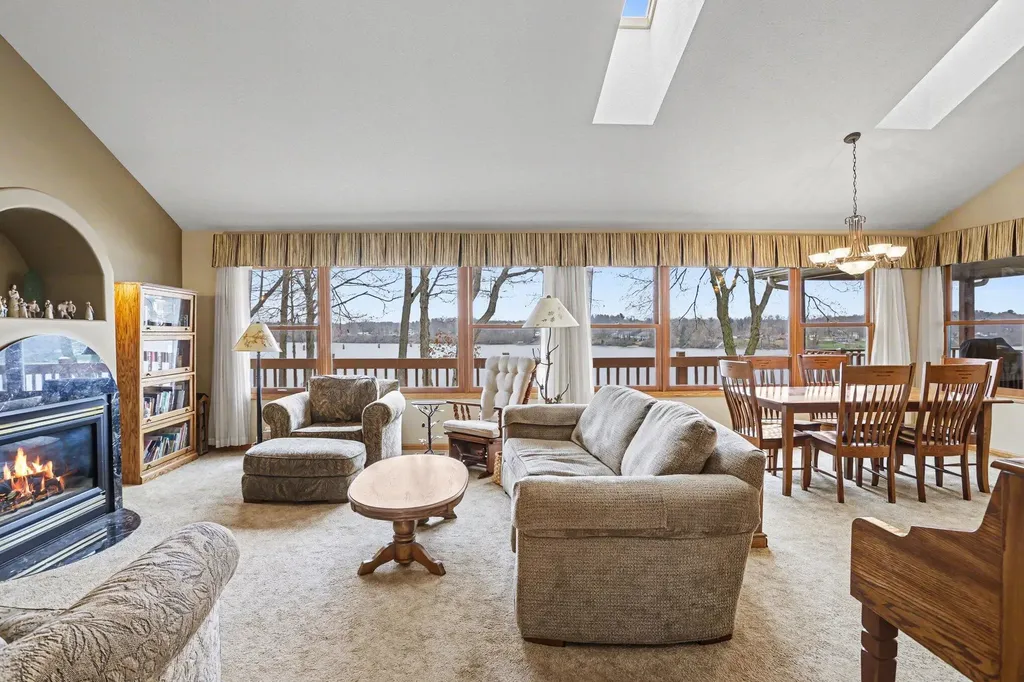 9895 Lakeview Drive Oronoko Charter Township MI 49103