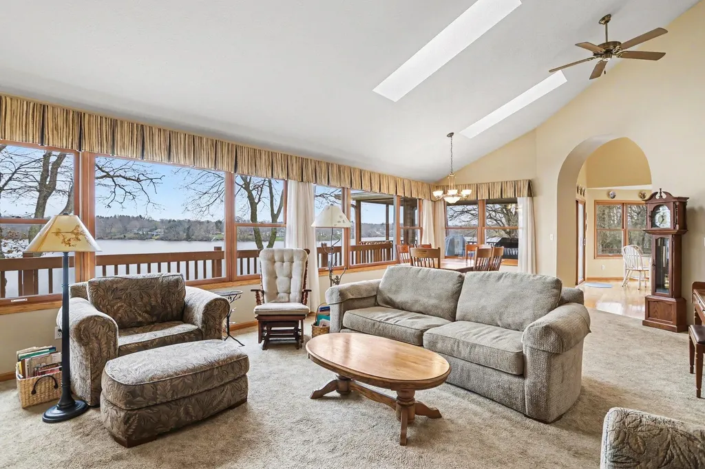 9895 Lakeview Drive Oronoko Charter Township MI 49103