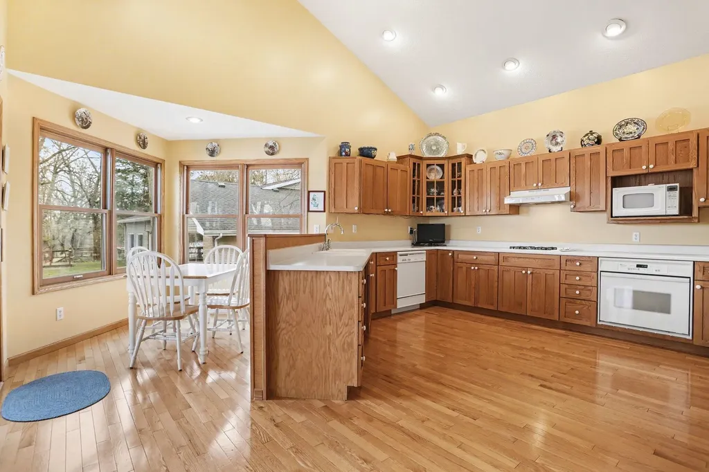 9895 Lakeview Drive Oronoko Charter Township MI 49103